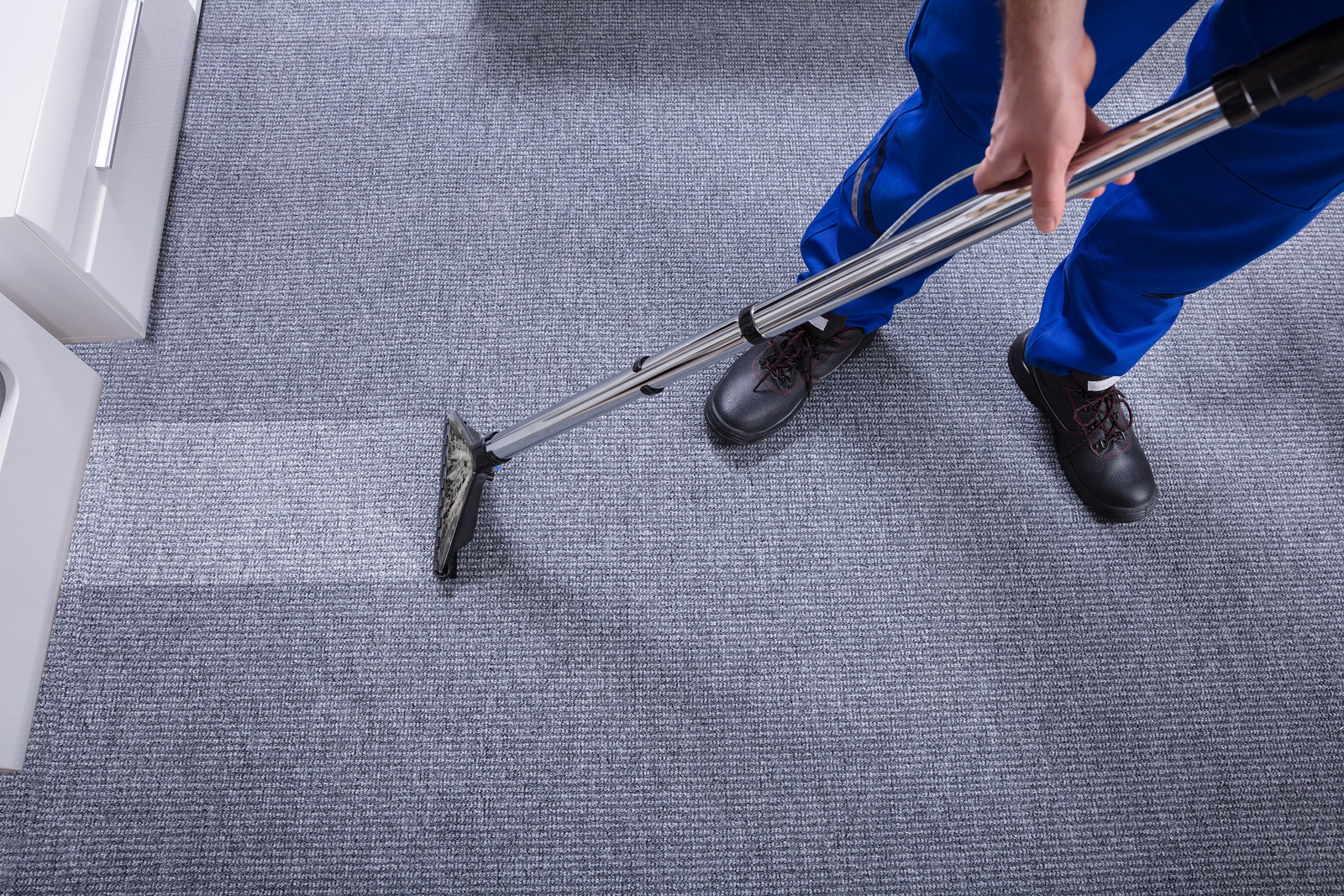 Can you clean carpets with just baking soda and vinegar?